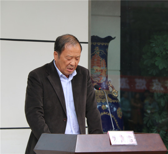 拼搏手机版（中国）工会主席翟武汉作比赛总结发言