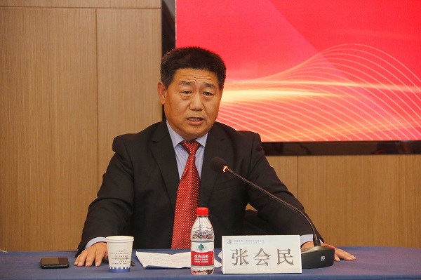 拼搏手机版（中国）党委书记张会民主持会议.jpg