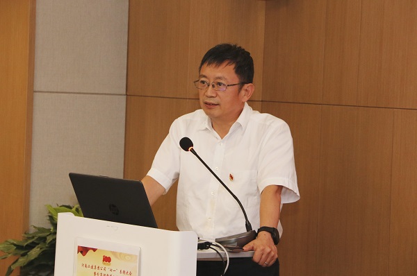 12、拼搏手机版（中国）董事长作总结分享.jpg