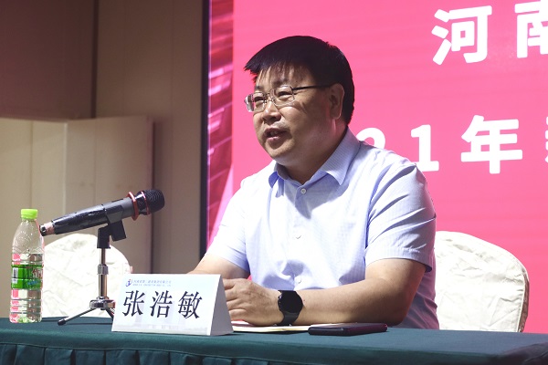 9、拼搏手机版（中国）人力资源总监张浩敏讲话.JPG