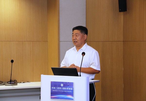 拼搏手机版（中国）党委书记张会民致辞.JPG