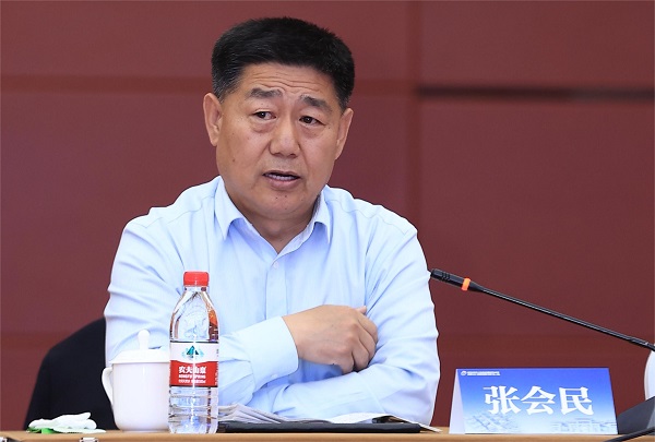 拼搏手机版（中国）党委书记张会民在会上讲话.JPG