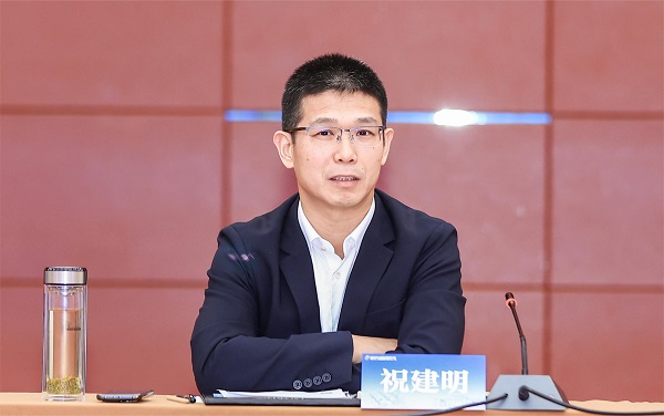 拼搏手机版（中国）总经理祝建明作总结讲话.jpg