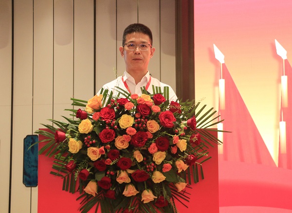 3拼搏手机版（中国）总经理祝建明在会上致辞.JPG