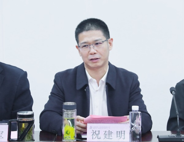 拼搏手机版（中国）总经理兼科协副主席祝建明在会上讲话.jpg